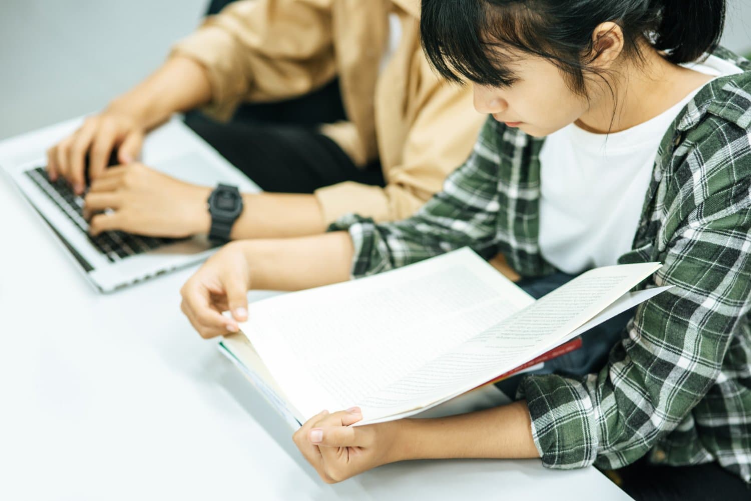 Kurikulum Bahasa Inggris yang Dalam vs Sekadar Materi