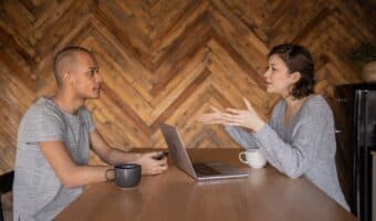 Passive Voice dalam Bahasa Inggris? Kenali Definisi dan Kegunaannya!