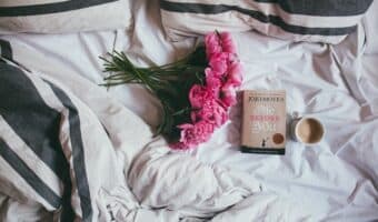 10 Rekomendasi Novel Bahasa Inggris Untuk Tingkatkan Kemampuan Reading