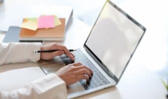 Contoh Surat Lamaran Kerja Bahasa Inggris yang Profesional