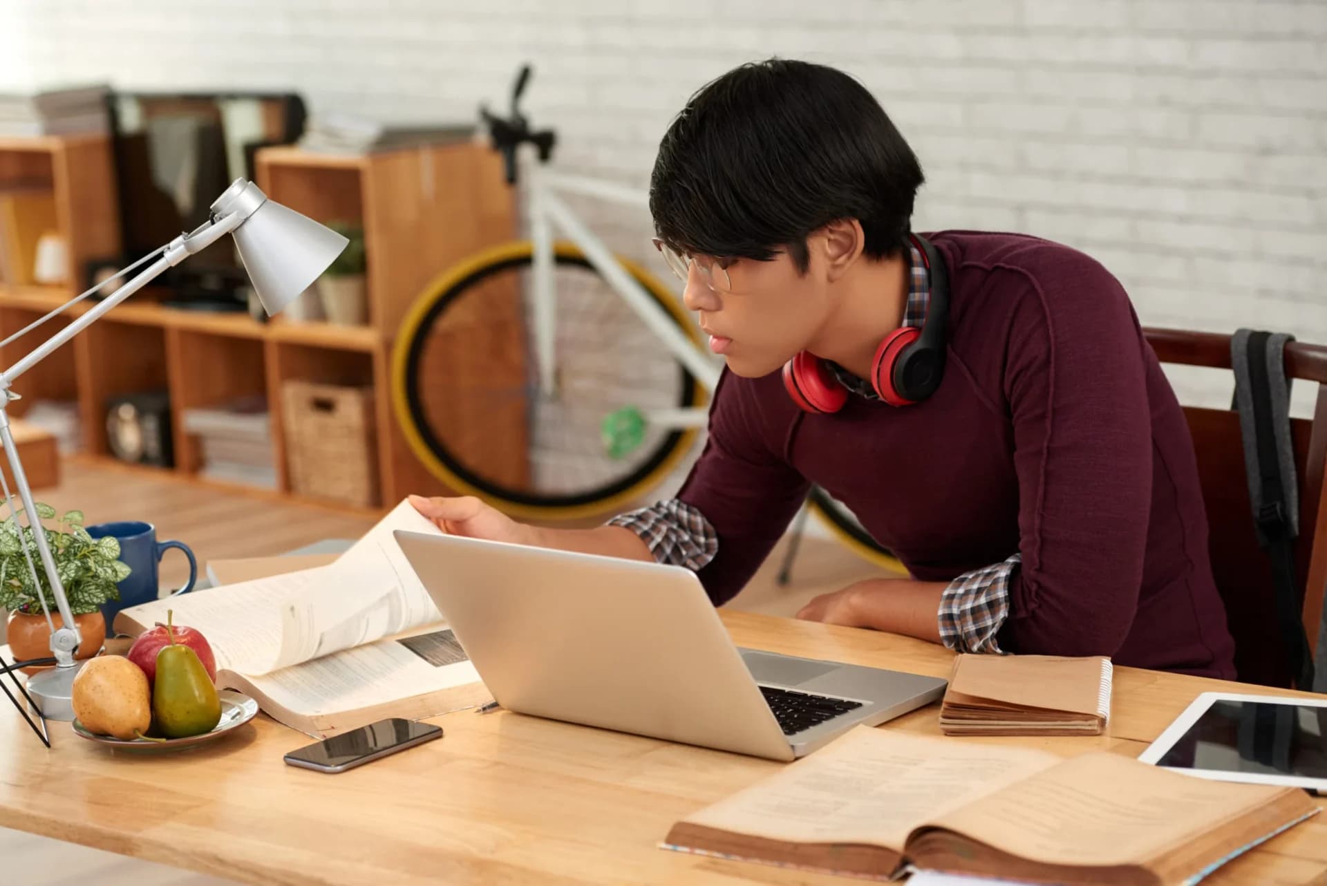 100% Hybrid Learning di Wall Street English: Fleksibilitas Maksimal, Hasil Optimal