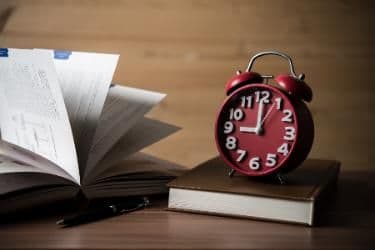 Simple Past Tense: Cara Mengungkapkan Peristiwa Masa Lalu