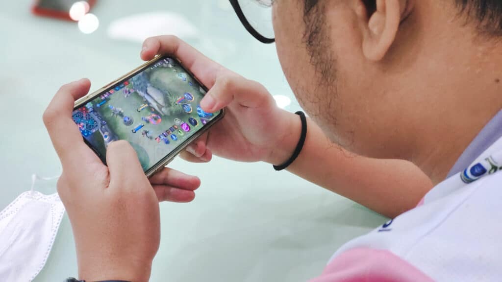 Siap Majukan Komunitas Gaming Indonesia, UniPin Gandeng Wall Street English Indonesia